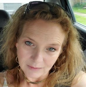 Meet your Posher, Loretta